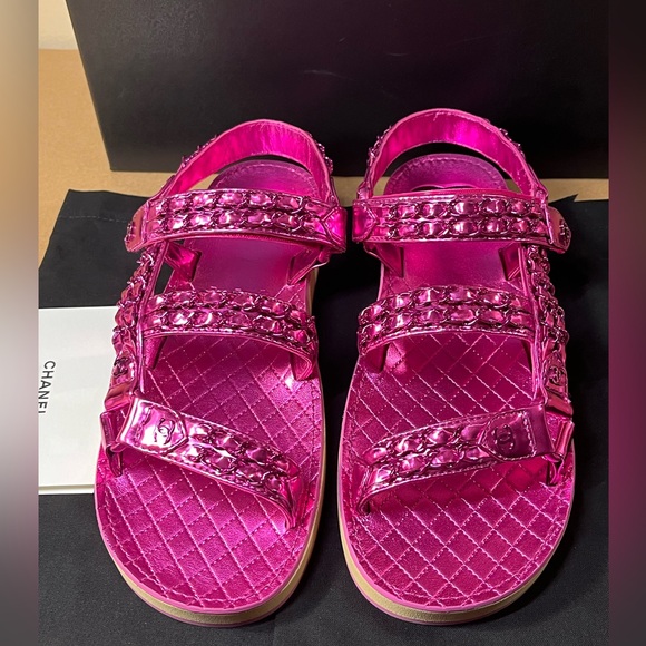 Chanel CC Logo G33800 Fuchsia Sandals size 40 - Picture 3 of 13